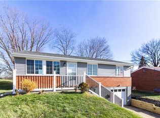 859 Lindsay Rd, Carnegie, PA 15106