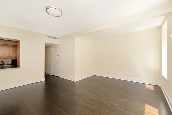 Rented by Trump International Realty | media 19
