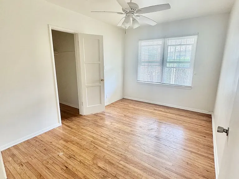 713-715 E Cocoa St — Photo 6