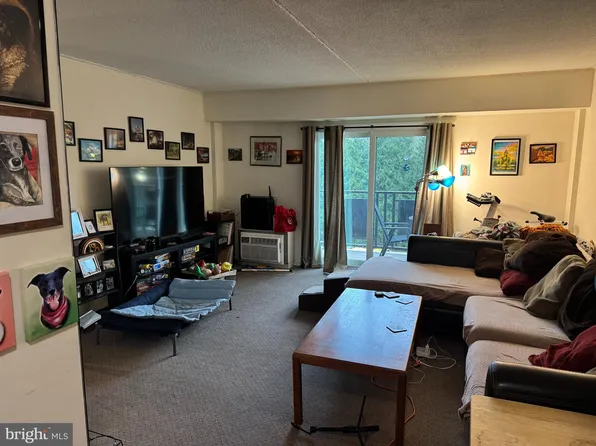 27303 Valley Run Dr #303, Wilmington, DE 19810