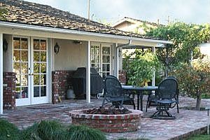 Patio with gas fire pit