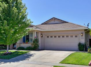 8722 Whitehouse Rd, Elk Grove, CA 95758