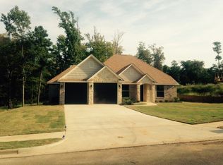 217 Strait Ln, Longview, TX 75604