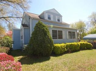 9810 Campus Dr, Clinton, MD 20735