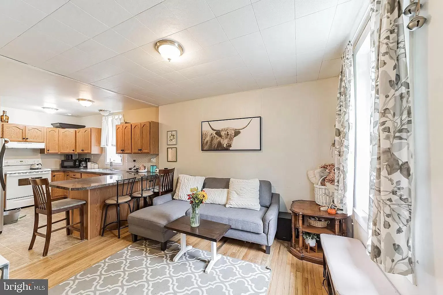 2 bed, 1150 sqft, $1,950 — Photo 4