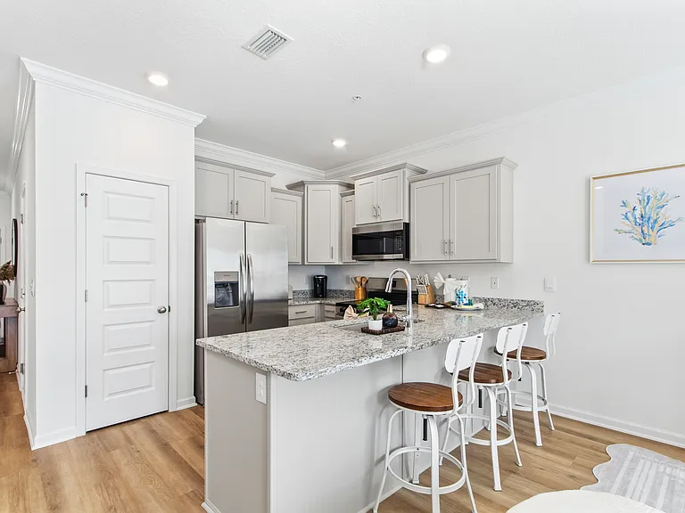 4242 Lost Bay Dr #4242 — Photo 5