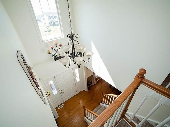 3rd image of 1854 Halesworth Ln