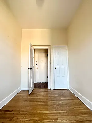 Rented by Compass | media 6