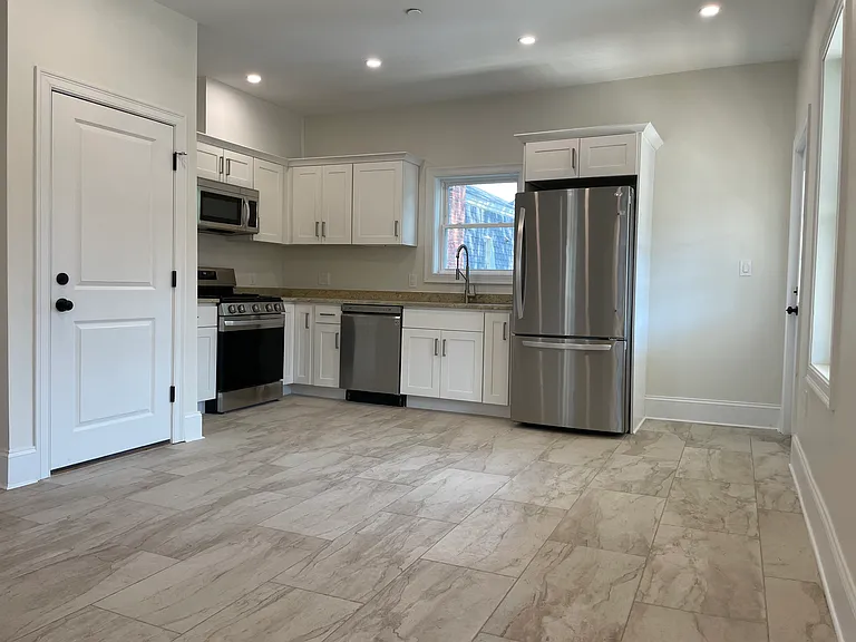 14 Weld Ave #1 — Photo 5