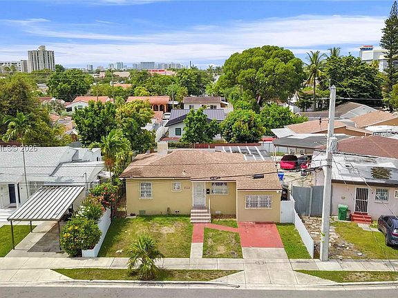 4th image of 3080 SW 5th St