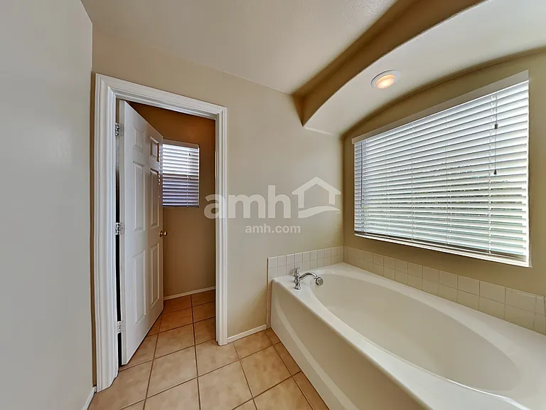10395 Bolting Cloud Dr — Photo 14