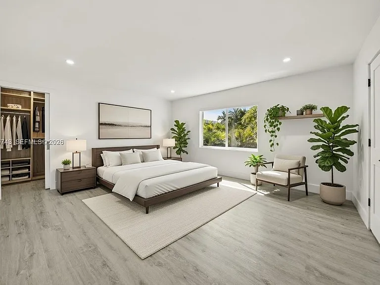 Royal Palm Ave — Photo 10