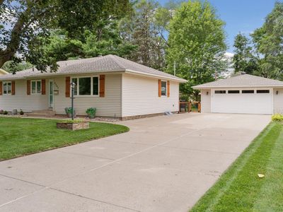 9206 11th Ave S, Bloomington, MN, 55420