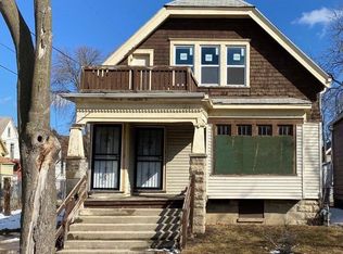 2560 N 28th St #2562, Milwaukee, WI 53210