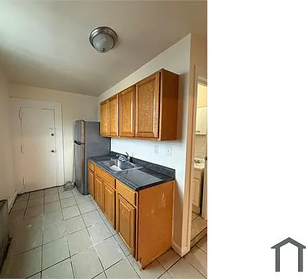 94 Orchard St — Photo 4