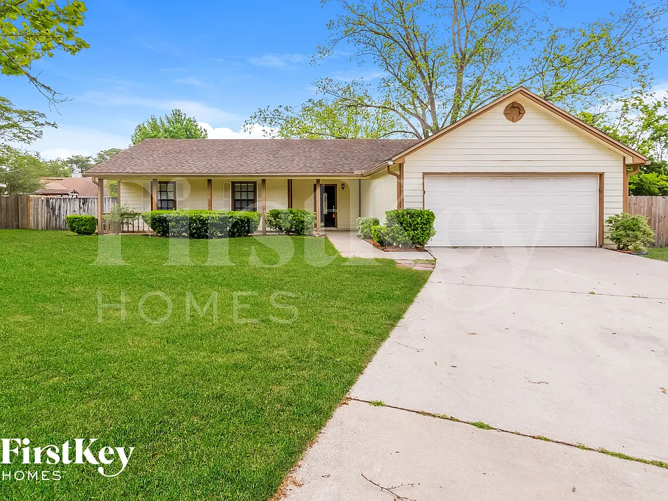 1383 Mayberry Ln