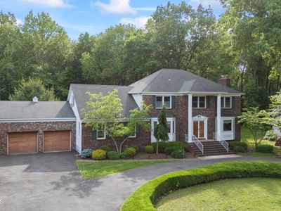 6 Emerald Drive, Morganville, NJ, 07751