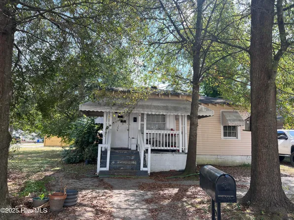 903 Aycock Street S, Wilson, NC 27893