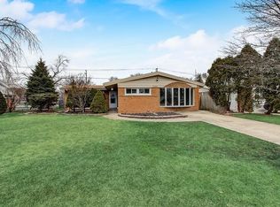 7344 Palma Ln, Morton Grove, IL 60053
