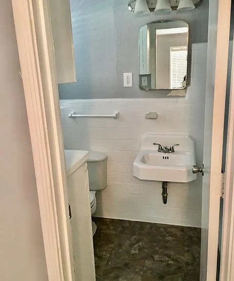 2501 Shakespeare St #5 — Photo 6