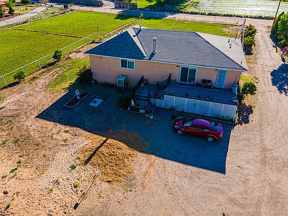 2nd image of 26 Camino Manzana