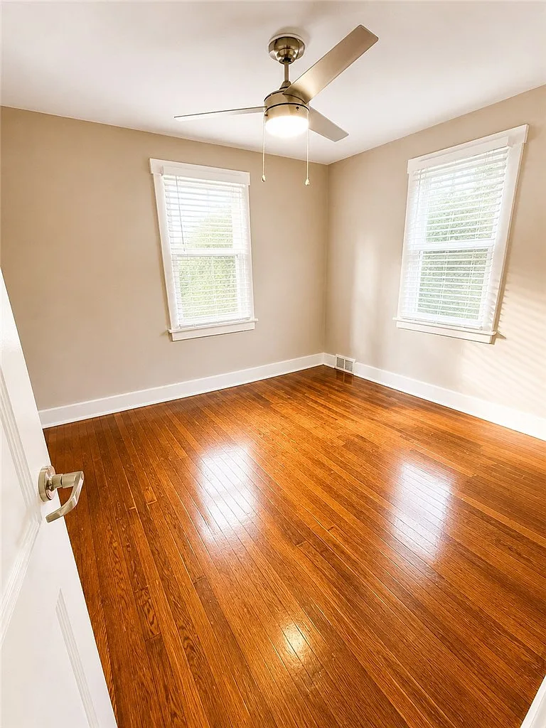 2 bed, 755 sqft, $1,555 — Photo 4