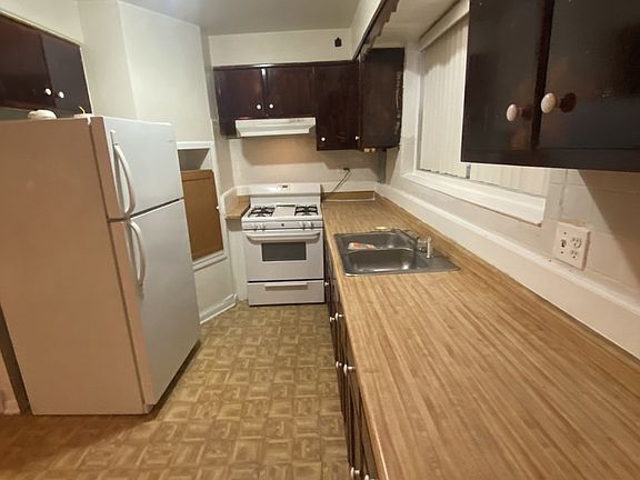 4th image of 1714 W Touhy Ave APT A1n