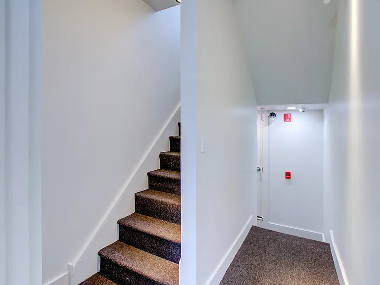11 E Walnut St #2 — Photo 11