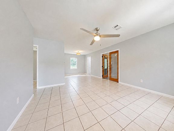3rd image of 4679 Oakland Dr