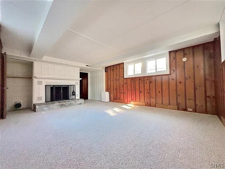 4055 Bristol Rd — Photo 36