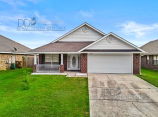 17054 Palm Ridge Dr, Diberville, MS 39540