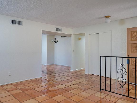 3rd image of 6260 N Clove Pl