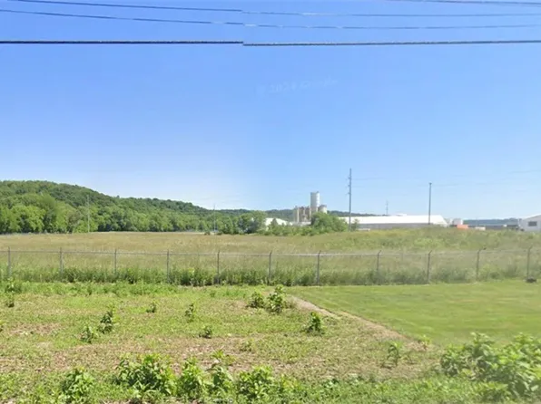 Zeltman Ave NE, Strasburg, OH 44680