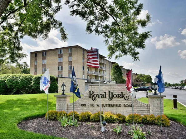 110 W Butterfield Rd APT 214S, Elmhurst, IL 60126