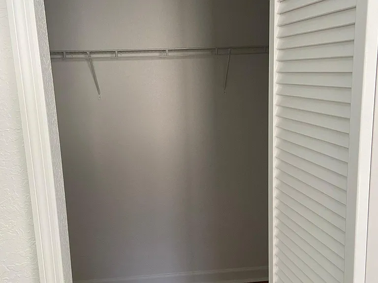 184 Eureka Dr — Photo 13