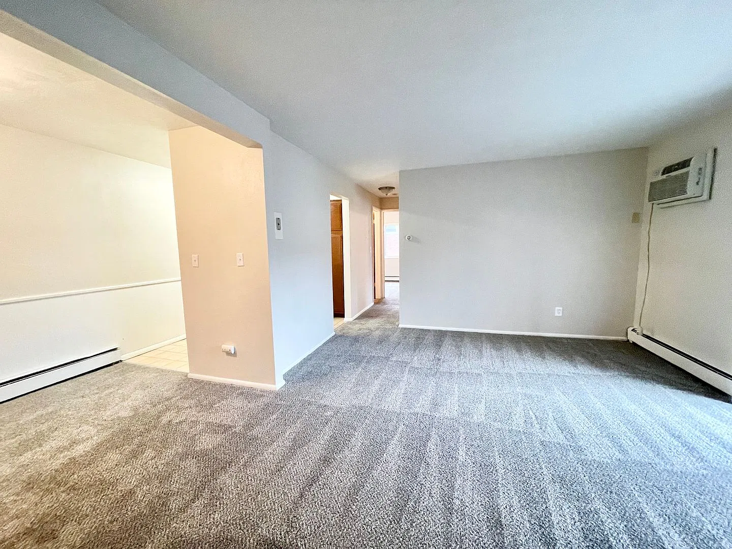 920 Kingsway Drive — Photo 3