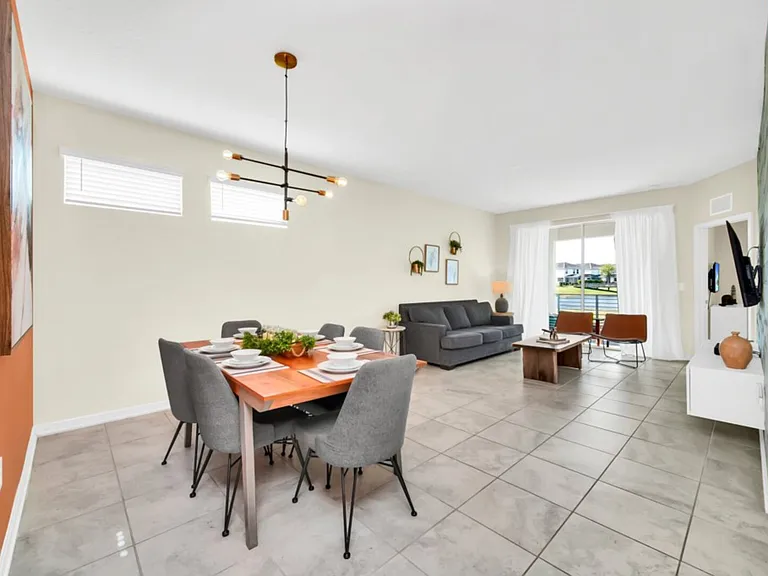 Paradox Cir — Photo 10