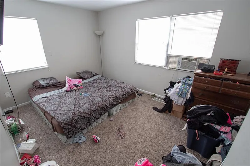 Thumbnail 13