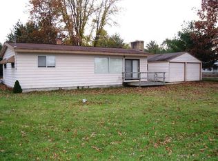6150 Lakeshore Dr, Newaygo, MI 49337