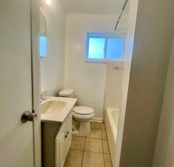240 Azalea Dr — Photo 7