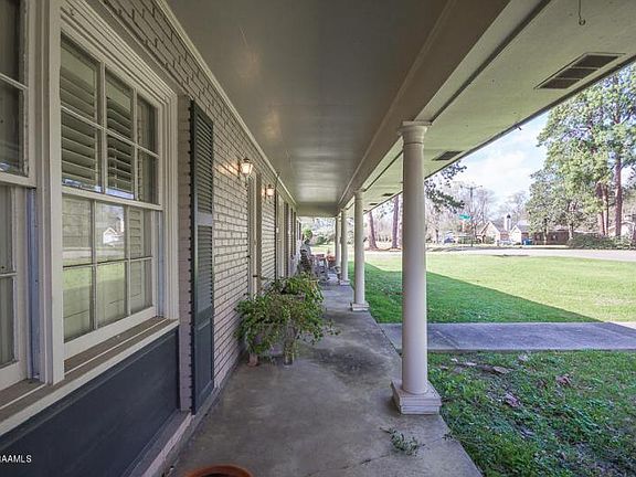 5th image of 400 Brentwood Blvd