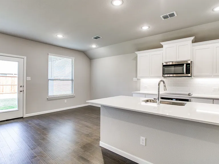313 Ember Cir — Photo 7