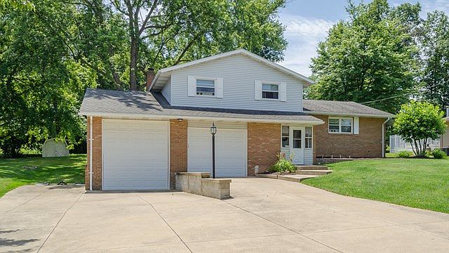 1st image of 2506 Bryonaire Dr