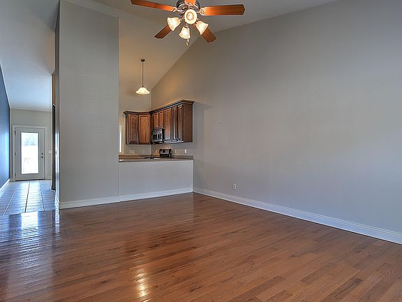 3rd image of 228 Radford Dr #228
