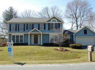 17204 Moss Side Ln, Olney, MD 20832