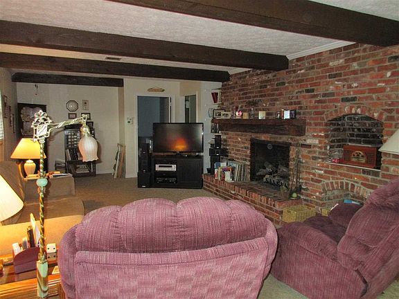 4th image of 5835 Kathy Dr