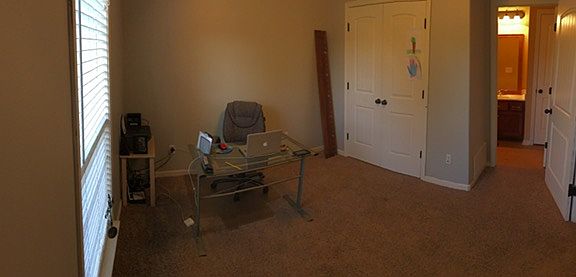 Downstairs bedroom w/ bath