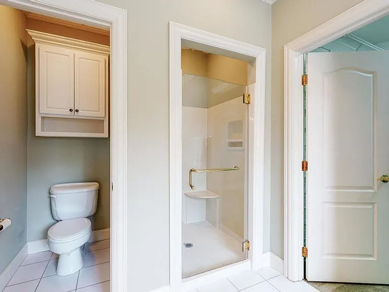 7703 Wolfpen Ridge Dr — Photo 18