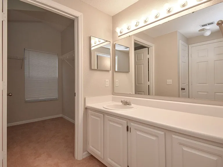 10000 SW 52nd Ave #GG199 — Photo 11