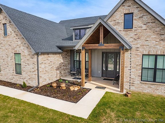 4th image of 16860 W Sierra Cir